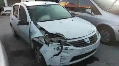 Sloopvoertuig dacia sandero ambiance van het jaar 2009 aangedreven d4f732