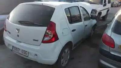 Sloopvoertuig dacia sandero ambiance van het jaar 2009 aangedreven d4f732