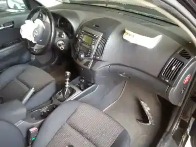 Veículo de Sucata hyundai i30 (gd) classic do ano 2008 alimentado d4fb