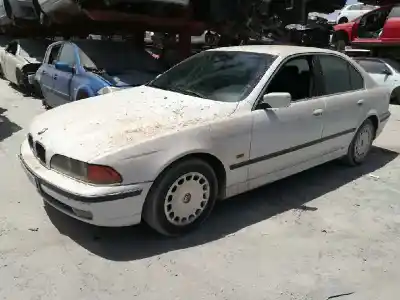 Veículo de Sucata bmw serie 5 berlina (e39) 525tds do ano 1998 alimentado 256t1d