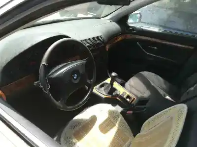 Veículo de Sucata bmw serie 5 berlina (e39) 525tds do ano 1998 alimentado 256t1d