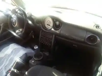 Veicolo di demolizione bmw mini (r50,r53) cooper dell'anno 2003 alimentato w10b16a