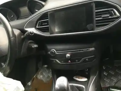 Verschrottungsfahrzeug peugeot 308 access des jahres 2014 angetrieben 9h05