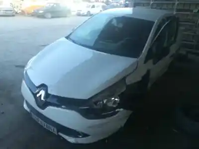 Veicolo di demolizione RENAULT CLIO IV Authentique dell'anno 2013 alimentato D4FD7
