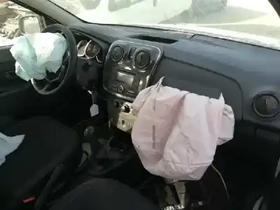 Veicolo di demolizione dacia sandero ambiance dell'anno 2017 alimentato k9ke6