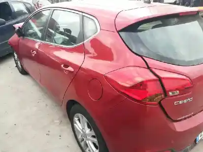 Scrapping Vehicle kia ceed drive 128 cv / 94 kw of the year 2015 powered d4fb