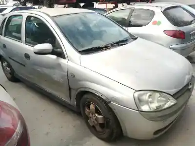 Veículo de Sucata opel corsa c club do ano 2001 alimentado y17dt