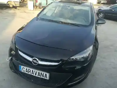 Veicolo di demolizione opel astra j lim. excellence dell'anno 2014 alimentato a17dts