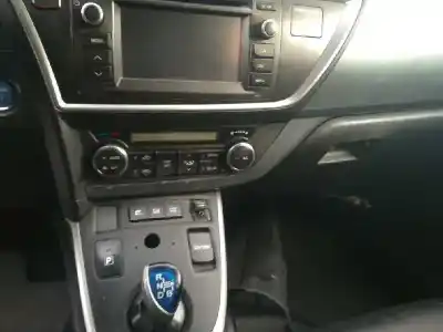 Veículo de Sucata toyota auris hybrid business do ano 2013 alimentado 2zr