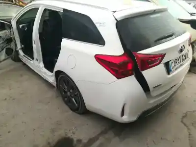 Veículo de Sucata toyota auris hybrid business do ano 2013 alimentado 2zr