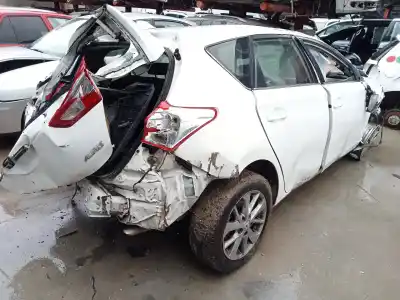 Scrapping Vehicle toyota auris active of the year 2013 powered 1nd