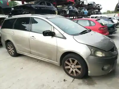 Véhicule à la ferraille MITSUBISHI GRANDIS (NA0W) 2.0 DI-D Inform de l'année 2007 alimenté BSY