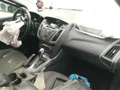 Scrapping Vehicle ford focus turn. (cb8) titanium of the year 2001 powered tyda