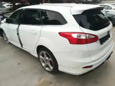 Scrapping Vehicle ford focus turn. (cb8) titanium of the year 2001 powered tyda