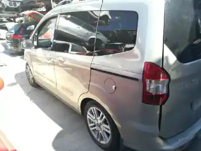 Veículo de Sucata ford tourneo courier (c4a) ambiente do ano 2016 alimentado xvcc