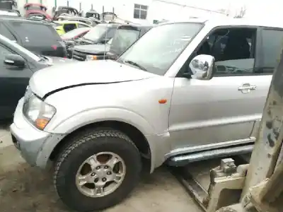 Здавання транспортного засобу mitsubishi montero (v60/v70) 3.2 di-d avance року 2001 потужний 4m41