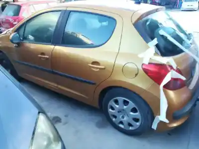 Vehicul casat peugeot 207 x-line al anului 2006 alimentat 8hz