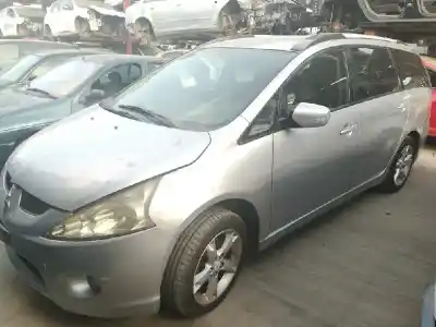 Véhicule à la ferraille mitsubishi grandis (na0w) 2.0 di-d inform de l'année 2007 alimenté bsy
