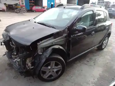 Sloopvoertuig dacia sandero essential van het jaar 2015 aangedreven h4ba4