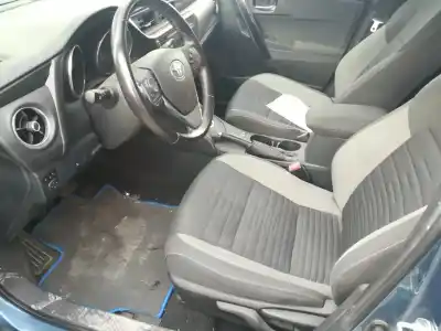 Veículo de Sucata toyota auris hybrid business do ano 2015 alimentado 2zr