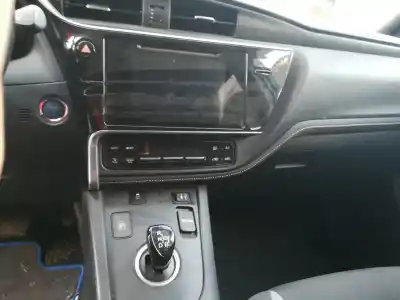 Veículo de Sucata toyota auris hybrid business do ano 2015 alimentado 2zr