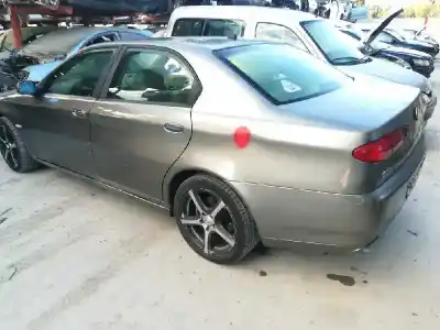Veículo de Sucata alfa romeo 166 2.4 jtd 20v distinctive do ano 2006 alimentado 841h000