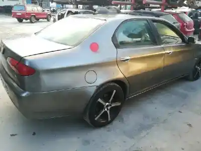 Veículo de Sucata alfa romeo 166 2.4 jtd 20v distinctive do ano 2006 alimentado 841h000
