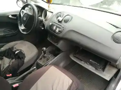 Veículo de Sucata seat ibiza (6j5) sport do ano 2011 alimentado cay