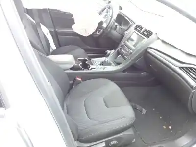 Veículo de Sucata ford mondeo lim. titanium 180 cv / 132 kw do ano 2017 alimentado t8cc