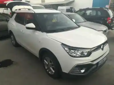 Здавання транспортного засобу ssangyong xlv crystal 4x2 року 2017 потужний 673910