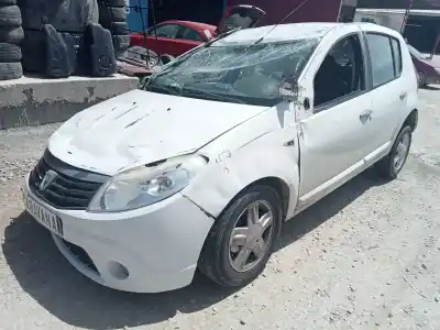 Sloopvoertuig dacia sandero básico van het jaar 2010 aangedreven d4ff7