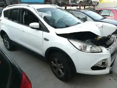 Veículo de Sucata FORD KUGA (CBV) Titanium do ano 2013 alimentado UKMA