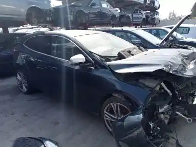 Hurda Aracı volvo v40 kinetic yılın 2019 güçlü d5204t4