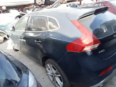 Veículo de Sucata VOLVO V40 Kinetic 177 CV / 130 KW do ano 2019 alimentado D5204T4