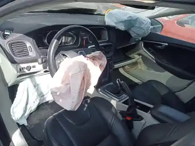 Hurda Aracı volvo v40 kinetic yılın 2019 güçlü d5204t4