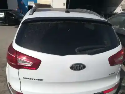 Véhicule à la ferraille kia sportage concept 4x2 de l'année 2013 alimenté d4fd