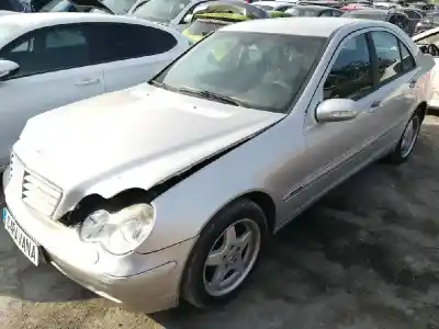 Véhicule à la ferraille mercedes-benz clase c (w203) berlina 270 cdi (203.016) 170 cv / 125 kw de l'année 2003 alimenté 612962