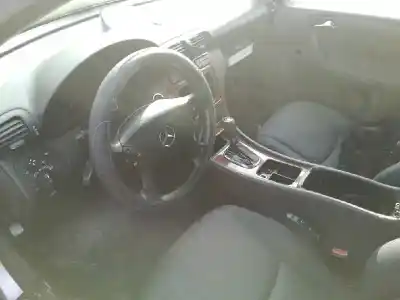 Véhicule à la ferraille mercedes-benz clase c (w203) berlina 270 cdi (203.016) 170 cv / 125 kw de l'année 2003 alimenté 612962