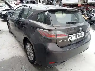 Sloopvoertuig lexus ct 200h van het jaar 2011 aangedreven 2zr