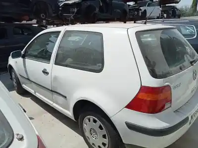 Sloopvoertuig volkswagen golf iv berlina (1j1) 1.4 16v van het jaar 2001 aangedreven 