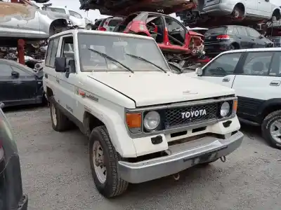 Vehicul casat toyota land cruiser (j12) * al anului 1985 alimentat 