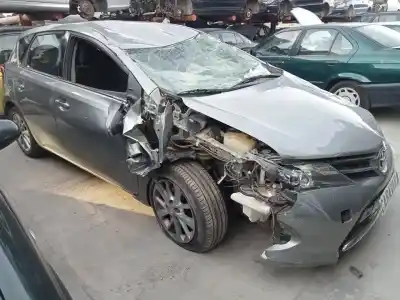 Scrapping Vehicle TOYOTA AURIS Active of the year 2015 powered 1AD