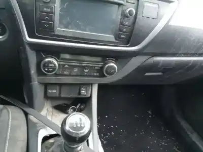 Verschrottungsfahrzeug toyota auris active des jahres 2015 angetrieben 1ad