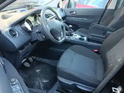 Véhicule à la ferraille peugeot 3008 access de l'année 2011 alimenté 9hr