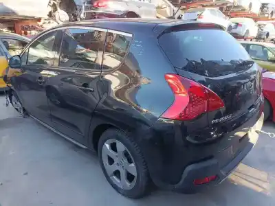 Véhicule à la ferraille peugeot 3008 access de l'année 2011 alimenté 9hr