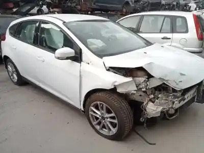 Veículo de Sucata ford focus lim. business 95 cv / 70 kw do ano 2014 alimentado t3da