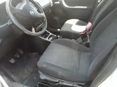 Veicolo di demolizione opel zafira a elegance dell'anno 2001 alimentato z18xe