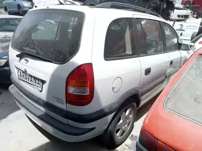 Veicolo di demolizione opel zafira a elegance dell'anno 2001 alimentato z18xe