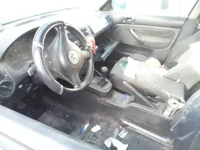 Veicolo di demolizione volkswagen golf iv variant (1j5) (05.1999) auy dell'anno 2001 alimentato auy