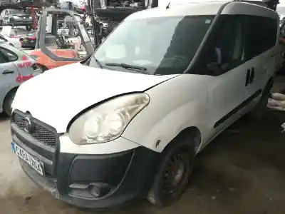 Veículo de Sucata fiat doblo active do ano 2013 alimentado 263a2000